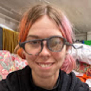 Meet your Posher, Roxanne